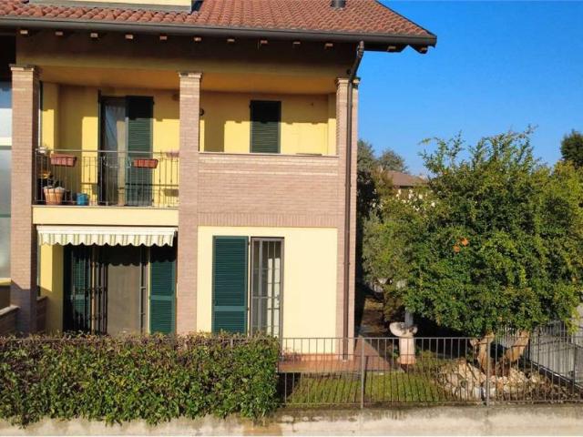 Appartamento in affitto a Masate, Milano