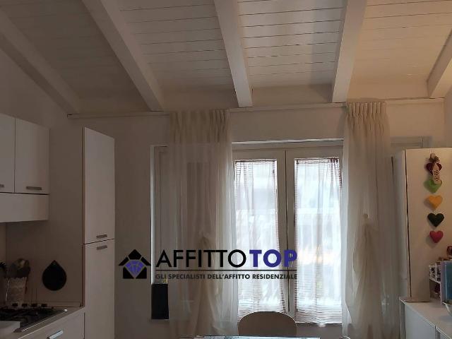Appartamento in affitto a Marina di Massa, Marina Di Massa