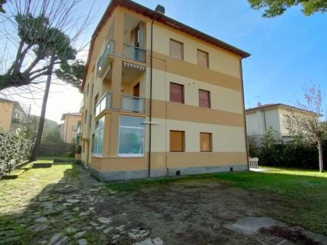 Appartamento in affitto a Marina di Massa, Marina Di Massa