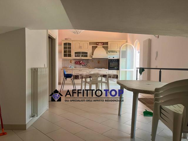 Appartamento in affitto a Marina di Massa, Marina Di Massa