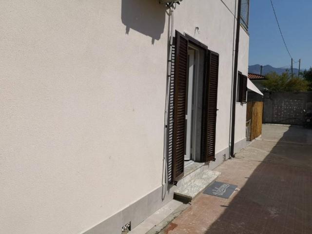 Appartamento in affitto a Marina di Massa, Marina Di Massa