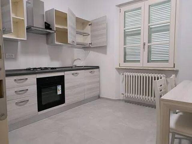 Appartamento in affitto a Cinque Vie, Marina Di Massa