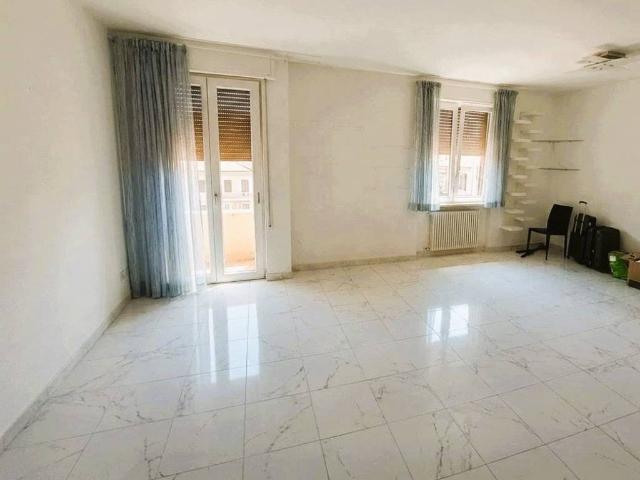 Appartamento in affitto a San Carlo, Marina Di Massa