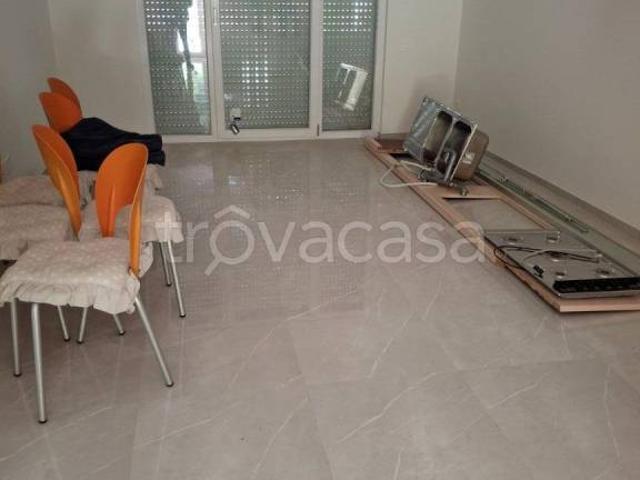 Appartamento in affitto a Serra Venerdì, Matera