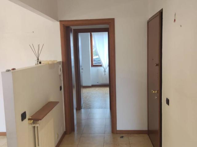 Appartamento in affitto a Colombera, Meda