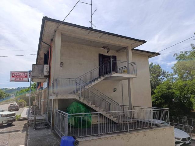 Appartamento in affitto a Medesano, Ramiola