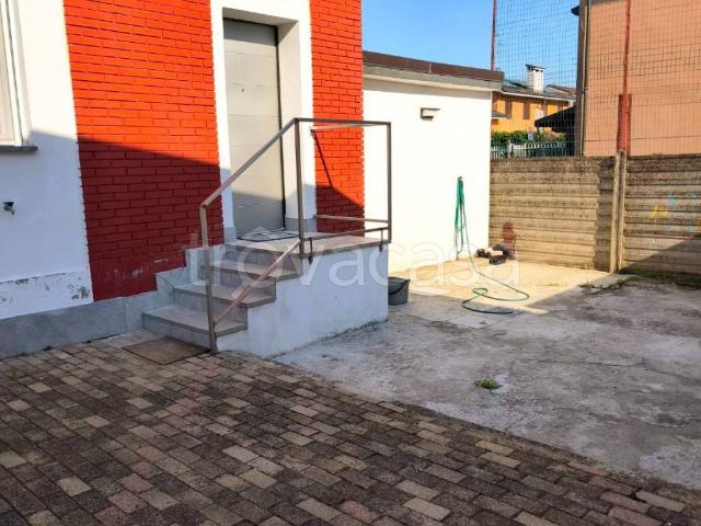 Appartamento in affitto a Mediglia, Lombardia