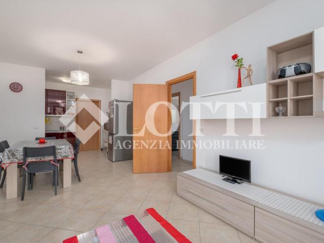 Appartamento in affitto a Santa Maria A Monte, Toscana