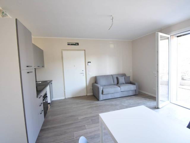 Appartamento in affitto a Novate Brianza, Merate