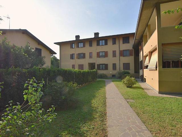 Appartamento in affitto a Brugarolo, Merate
