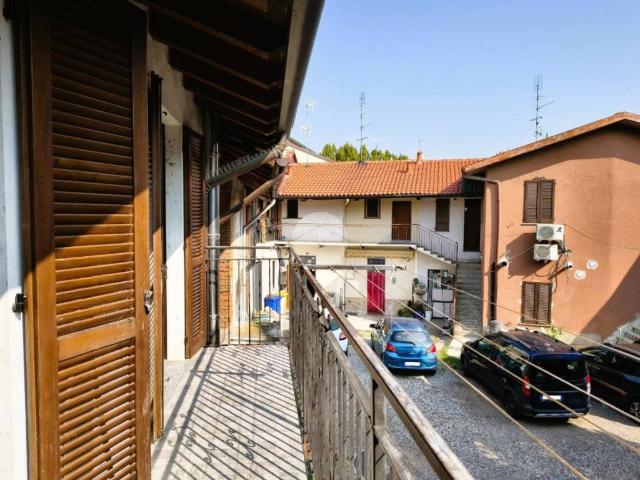 Appartamento in affitto a Mesero, Milano