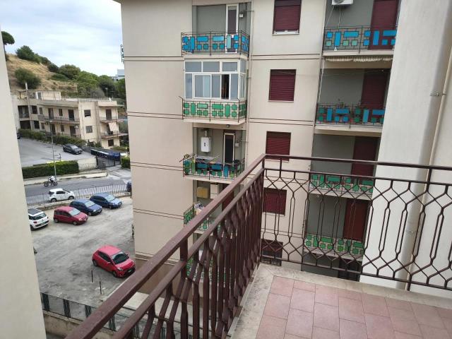 Appartamento in affitto a San Filippo Inferiore, Messina