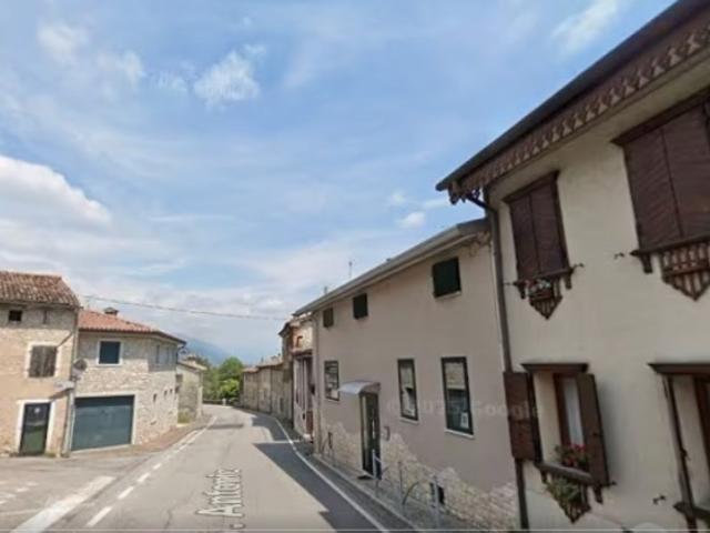 Appartamento in affitto a Miane, Veneto