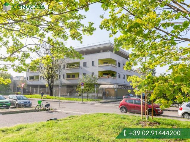 Appartamento in affitto a Municipio 9, Milano