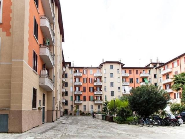 Appartamento in affitto a Municipio 8 di Milano, Milano