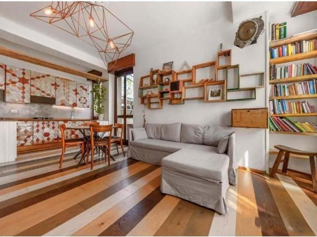 Appartamento in affitto a Municipio 9, Milano