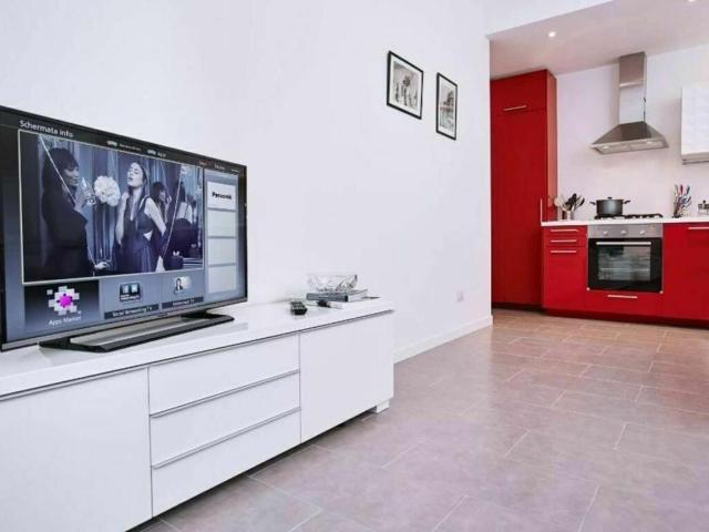 Appartamento in affitto a Municipio 9, Milano