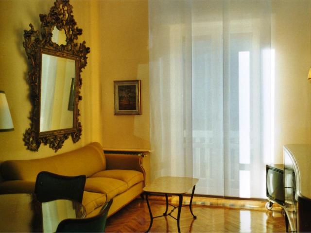 Appartamento in affitto a Centro storico, Milano