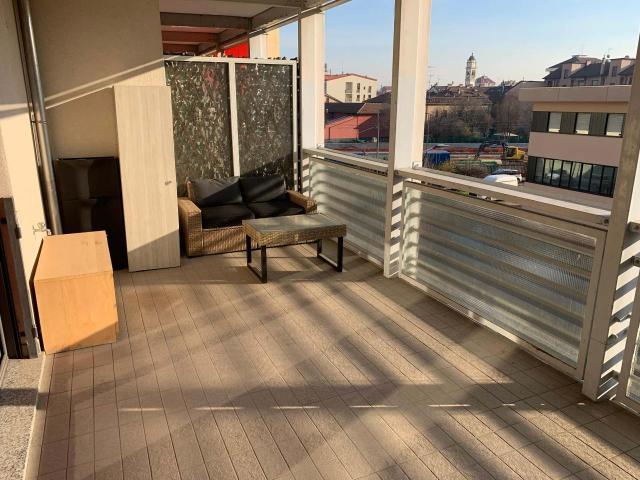 Appartamento in affitto a Municipio 9, Milano