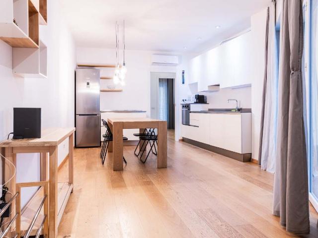 Appartamento in affitto a Municipio 9, Milano