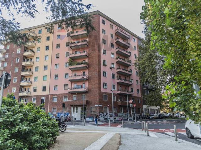Appartamento in affitto a Municipio 4, Milano