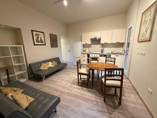 Appartamento in affitto a Municipio 4, Milano