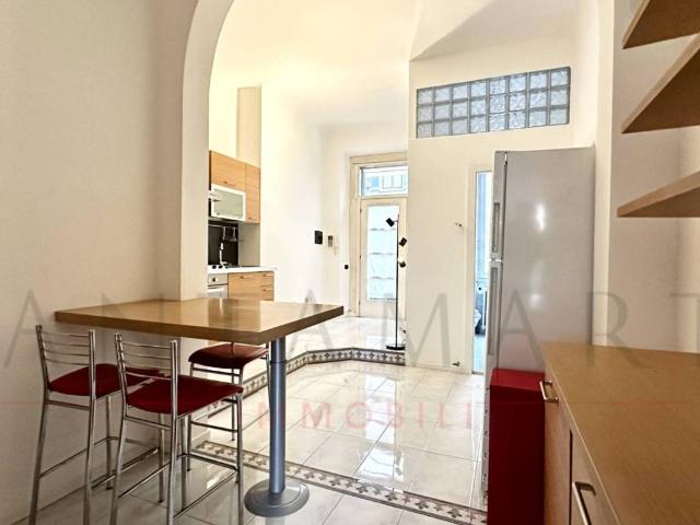 Appartamento in affitto a Centro storico, Milano