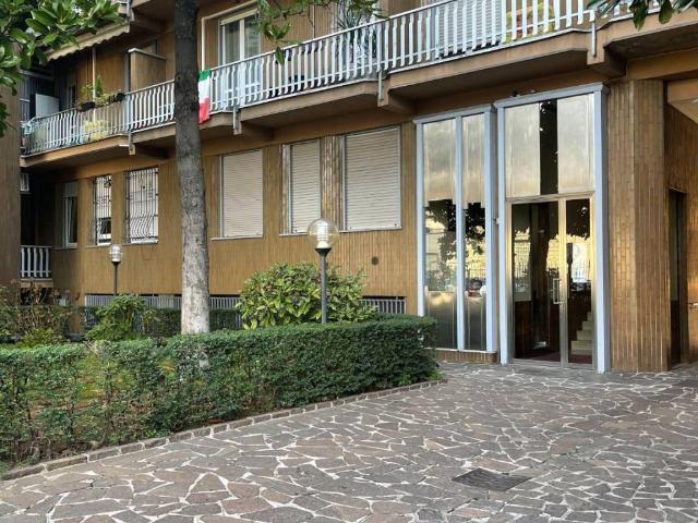 Appartamento in affitto a Municipio 2, Milano