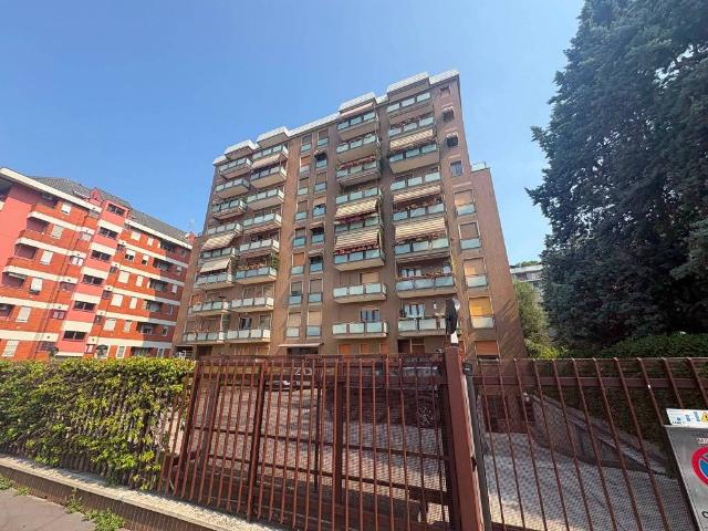 Appartamento in affitto a Municipio 6, Milano