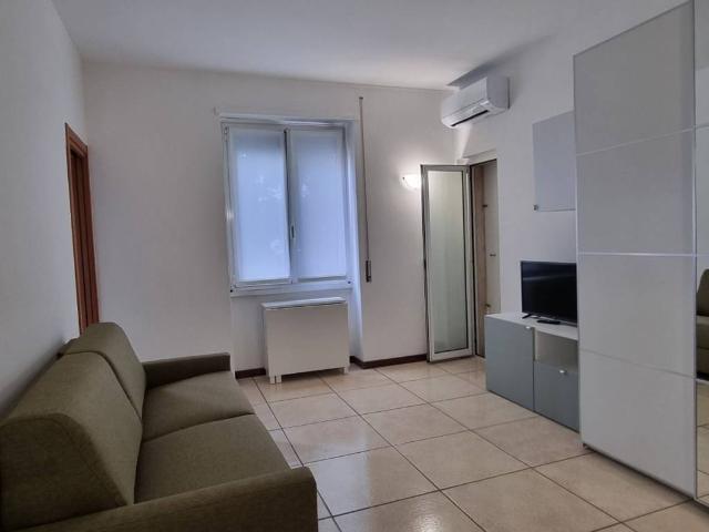 Appartamento in affitto a Municipio 4, Milano