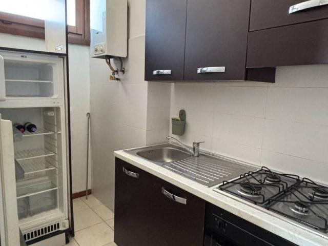 Appartamento in affitto a Municipio 6, Milano