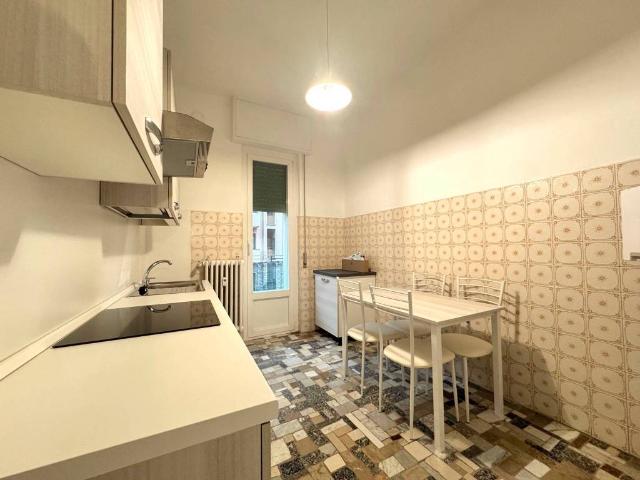 Appartamento in affitto a Municipio 9, Milano