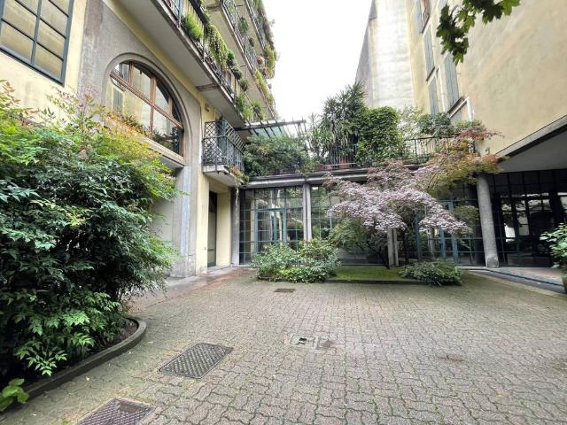 Appartamento in affitto a Centro storico, Milano