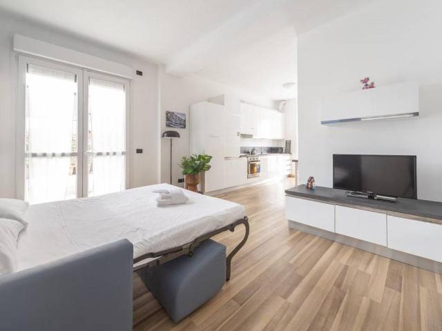 Appartamento in affitto a Municipio 9, Milano