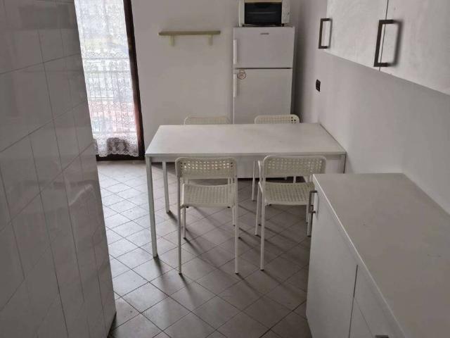 Appartamento in affitto a Municipio 4, Milano