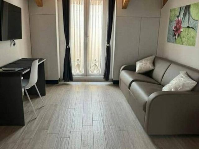 Appartamento in affitto a Giambellino, Milano