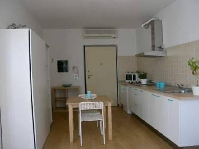 Appartamento in affitto a Municipio 9, Milano