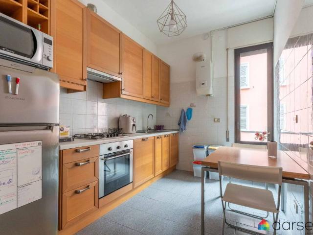 Appartamento in affitto a Ticinese, Milano