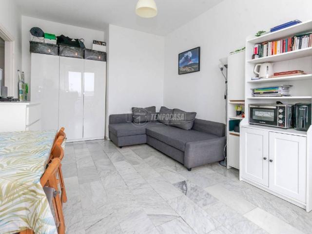 Appartamento in affitto a Municipio 9, Milano