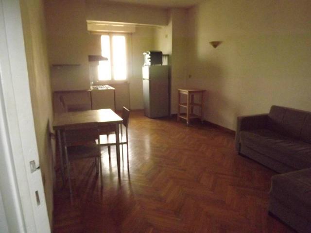 Appartamento in affitto a Municipio 4, Milano