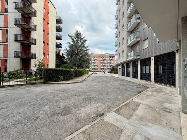 Appartamento in affitto a Municipio 7, Milano