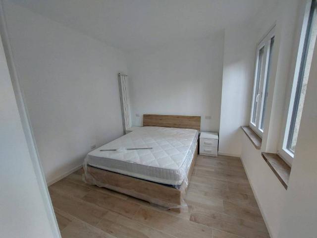 Appartamento in affitto a Municipio 9, Milano