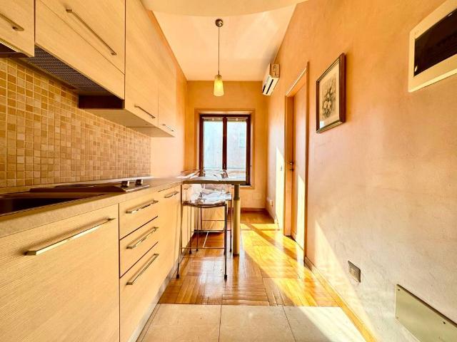 Appartamento in affitto a Duomo, Milano