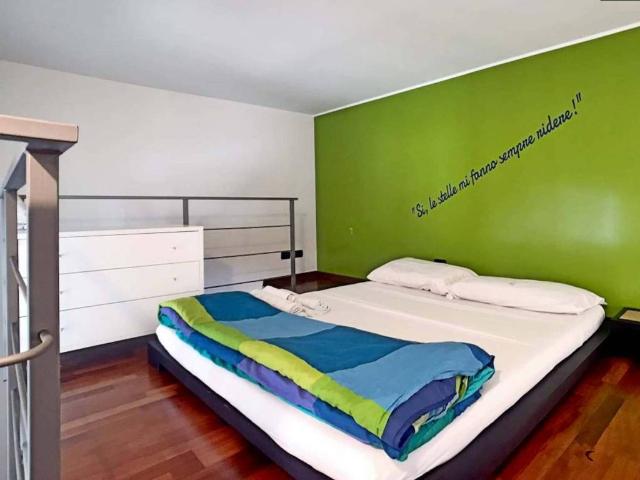 Appartamento in affitto a Ticinese, Milano