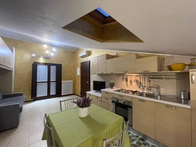 Appartamento in affitto a Municipio 9, Milano