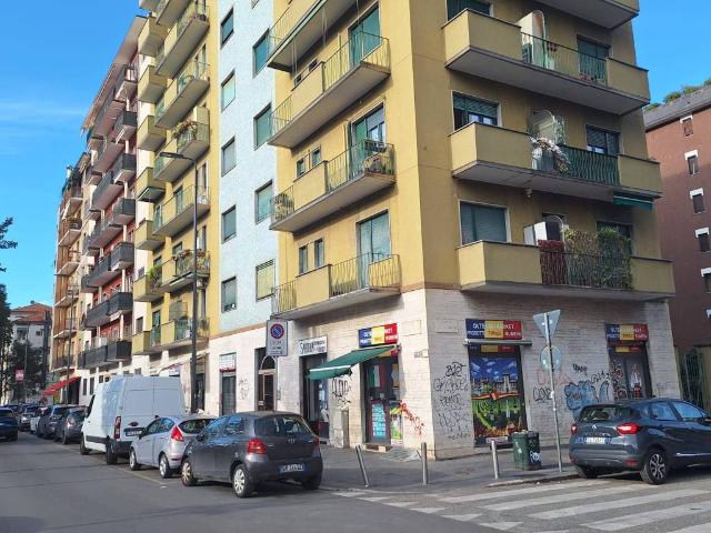 Appartamento in affitto a Municipio 7, Milano