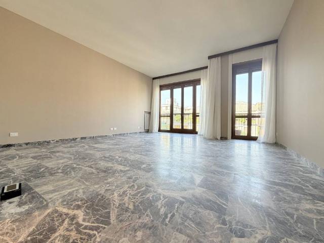 Appartamento in affitto a Municipio 1, Milano