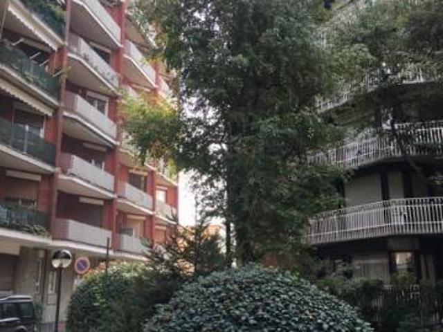 Appartamento in affitto a Municipio 6, Milano