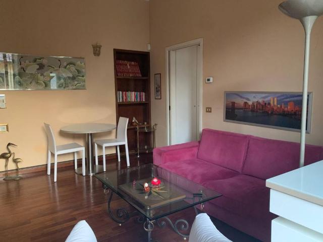 Appartamento in affitto a Municipio 9, Milano