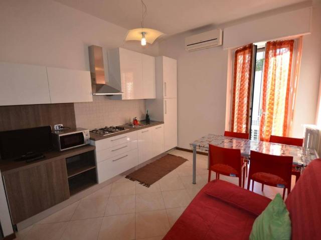 Appartamento in affitto a Municipio 4, Milano